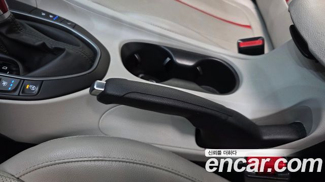 Hyundai Veloster 2018 — photo 26
