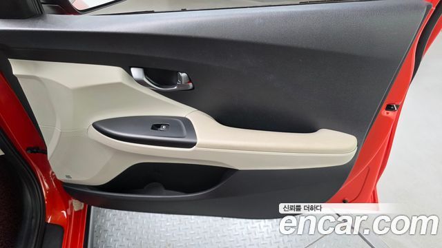 Hyundai Veloster 2018 — photo 14