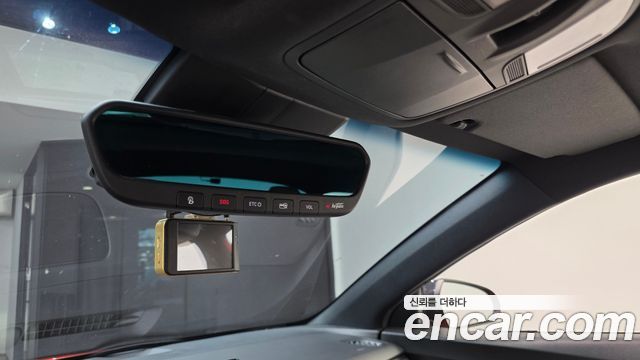 Hyundai Veloster 2018 — photo 28