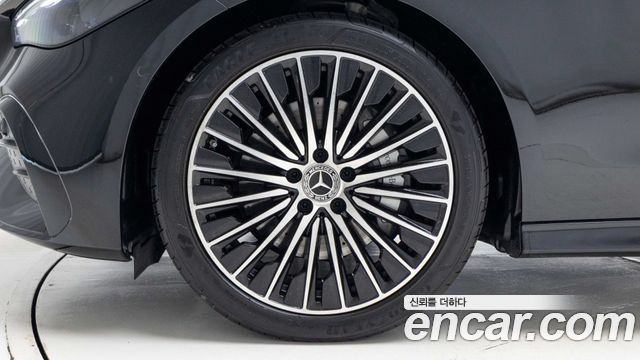 Mercedes-Benz CLE-Class 2026 — photo 5