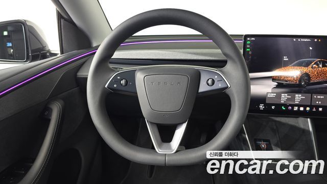 Tesla Model Y 2025 — photo 19