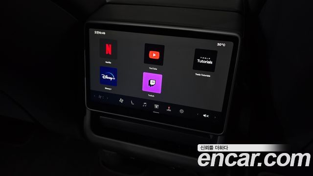 Tesla Model Y 2025 — photo 31