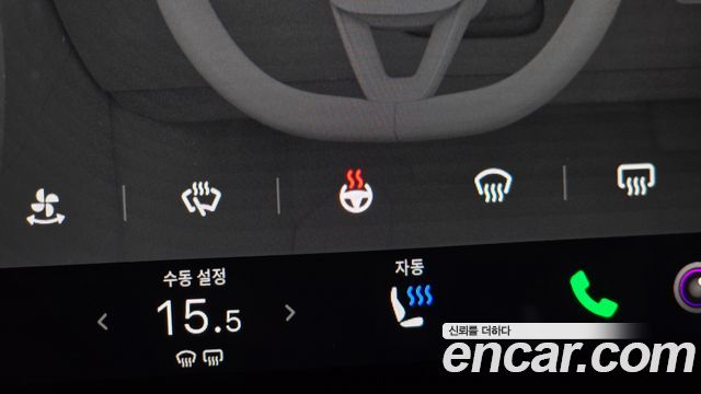 Tesla Model Y 2025 — photo 33