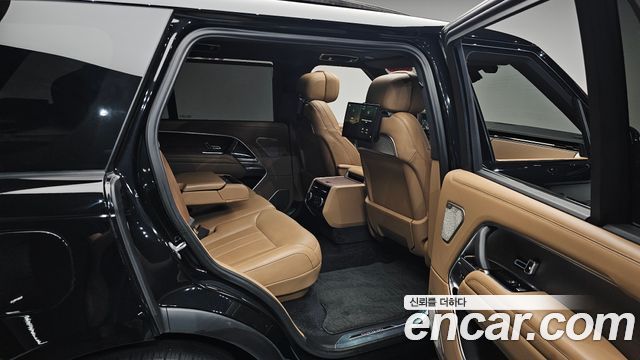 Land Rover Range Rover 2023 — photo 18