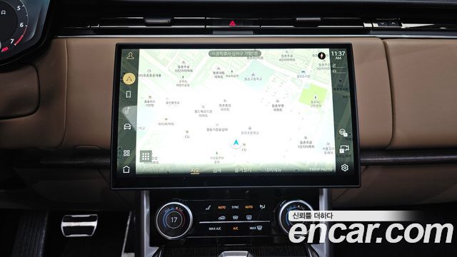 Land Rover Range Rover 2023 — photo 20