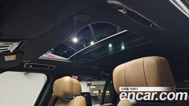 Land Rover Range Rover 2023 — photo 23