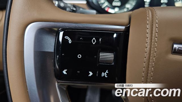 Land Rover Range Rover 2023 — photo 32