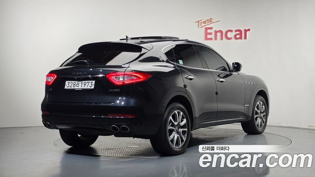 Maserati Levante 2020 — photo 2