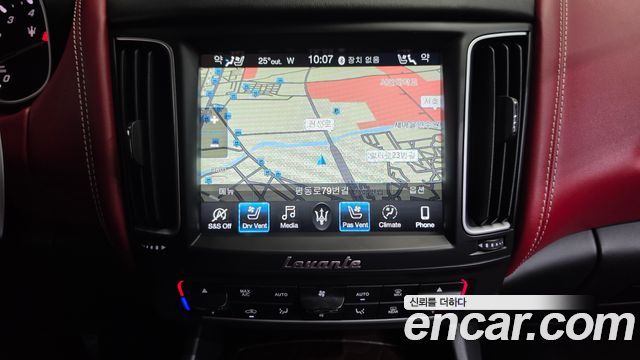 Maserati Levante 2020 — photo 19