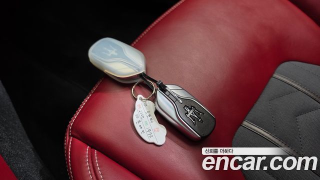 Maserati Levante 2020 — photo 22