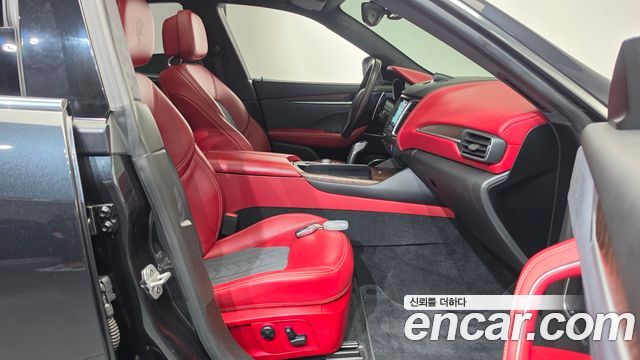 Maserati Levante 2020 — photo 16