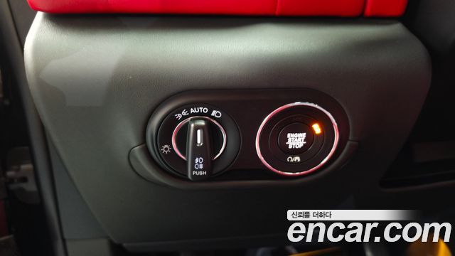 Maserati Levante 2020 — photo 29