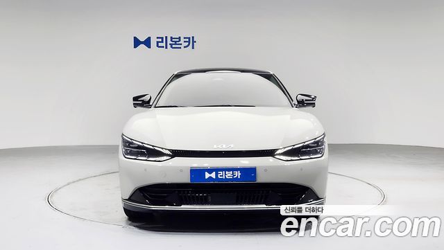 Kia EV6 2023 — photo 2