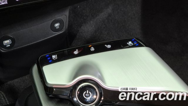 Kia EV6 2023 — photo 13