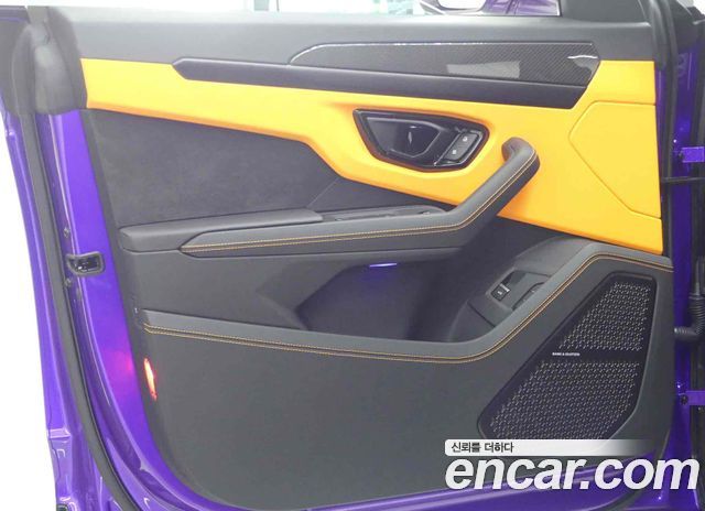 Lamborghini Urus 2024 — photo 11