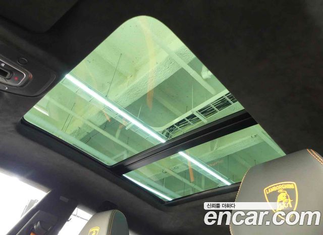 Lamborghini Urus 2024 — photo 20