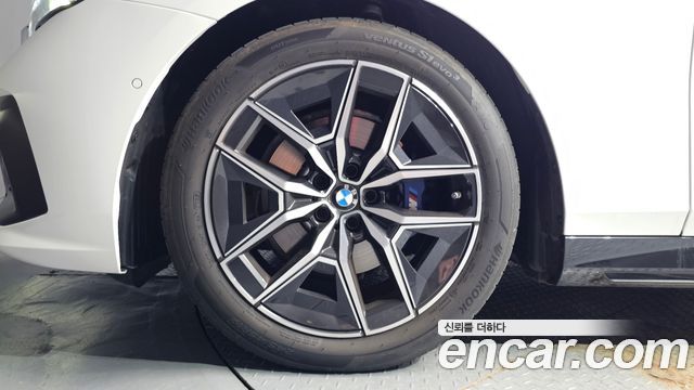 BMW 5-Series 2025 — photo 5