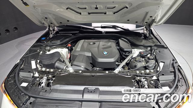 BMW 5-Series 2025 — photo 6