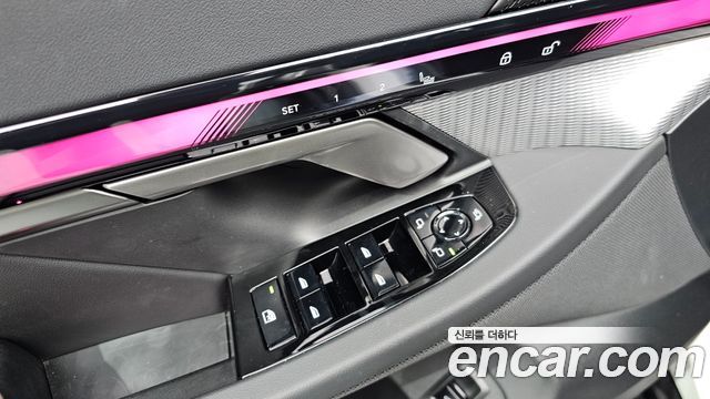BMW 5-Series 2025 — photo 20