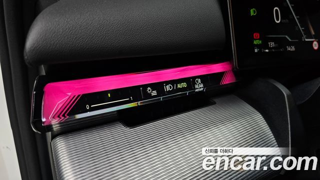 BMW 5-Series 2025 — photo 21