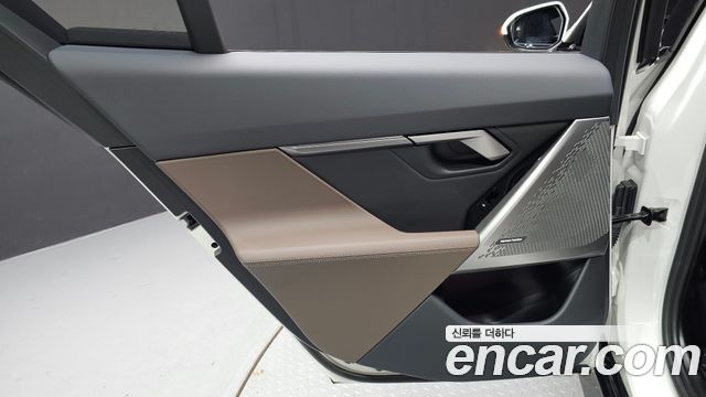 BMW 5-Series 2025 — photo 15