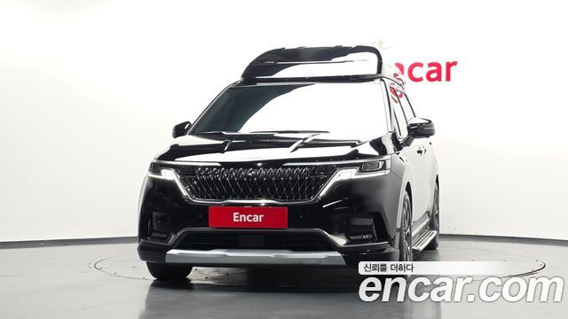 Kia Canival 2023 — photo 3