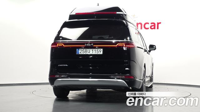 Kia Canival 2023 — photo 4
