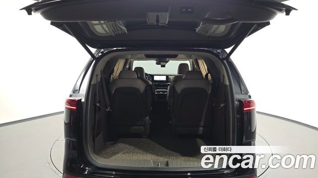 Kia Canival 2023 — photo 20