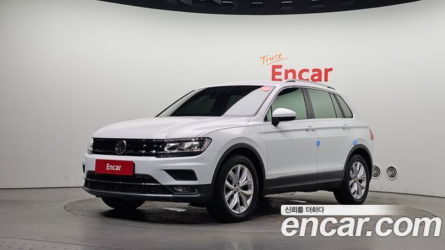 Volkswagen Tiguan 2020 — photo 1