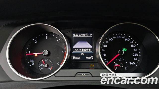 Volkswagen Tiguan 2020 — photo 11