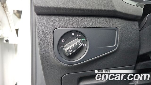 Volkswagen Tiguan 2020 — photo 21