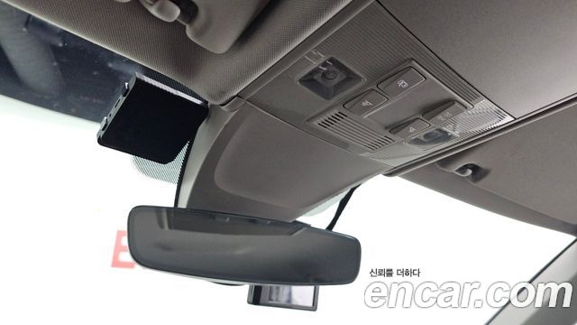 Volkswagen Tiguan 2020 — photo 28