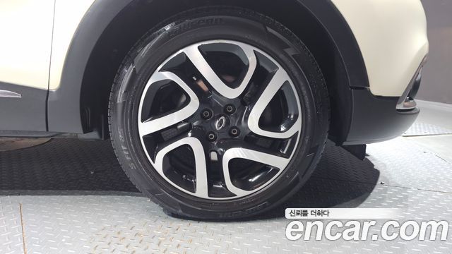 Renault Korea QM3 2015 — photo 5
