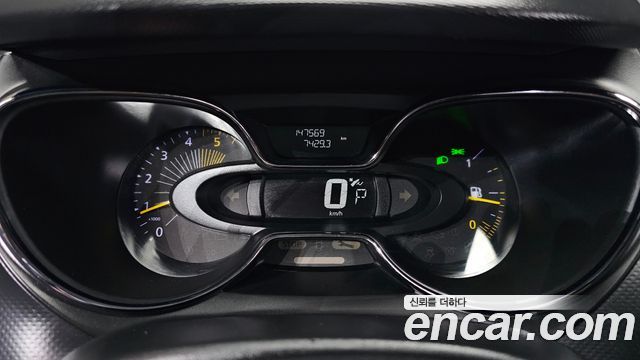 Renault Korea QM3 2015 — photo 8