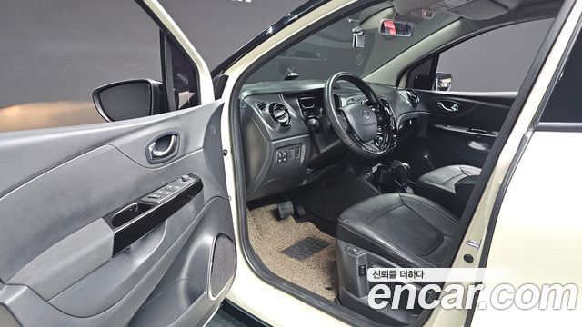Renault Korea QM3 2015 — photo 10