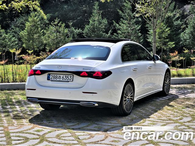 Mercedes-Benz E-Class 2026 — photo 2