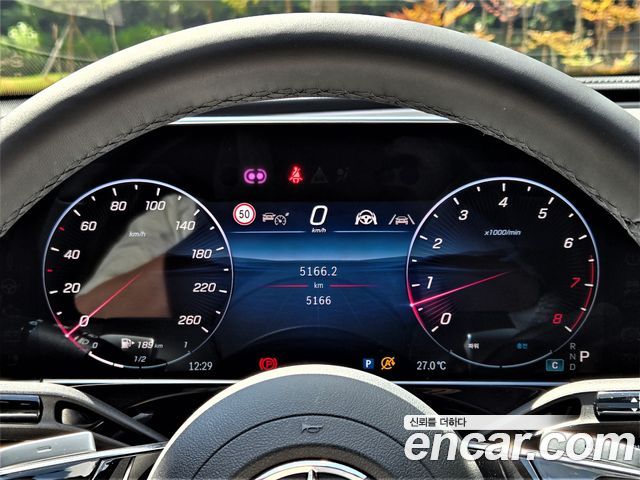 Mercedes-Benz E-Class 2026 — photo 8
