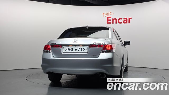 Honda Accord 2009 — photo 4