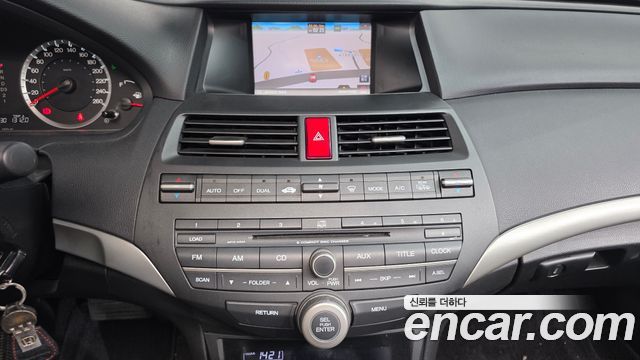 Honda Accord 2009 — photo 14