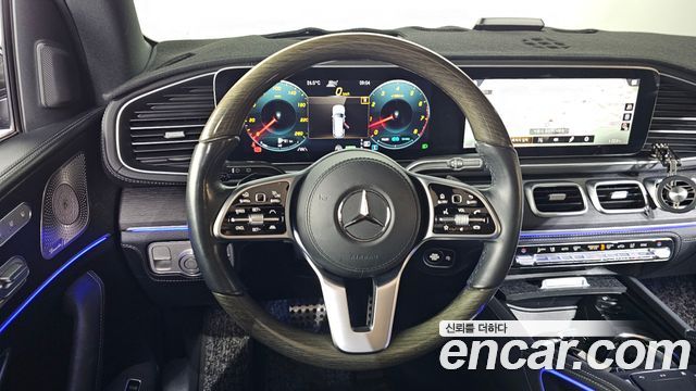 Mercedes-Benz GLS-Class 2022 — photo 19