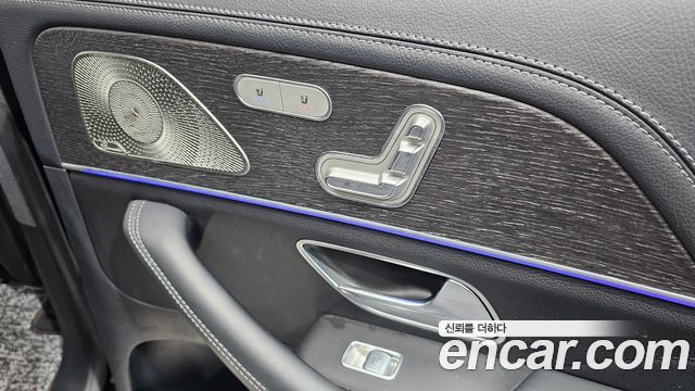 Mercedes-Benz GLS-Class 2022 — photo 24