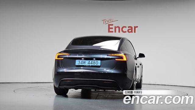 Tesla Model 3 2025 — photo 4