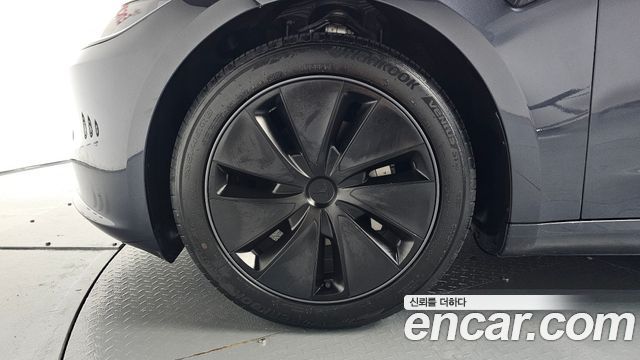 Tesla Model 3 2025 — photo 5
