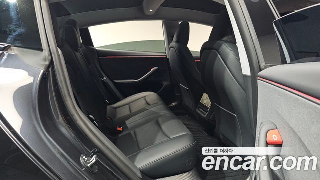 Tesla Model 3 2025 — photo 17