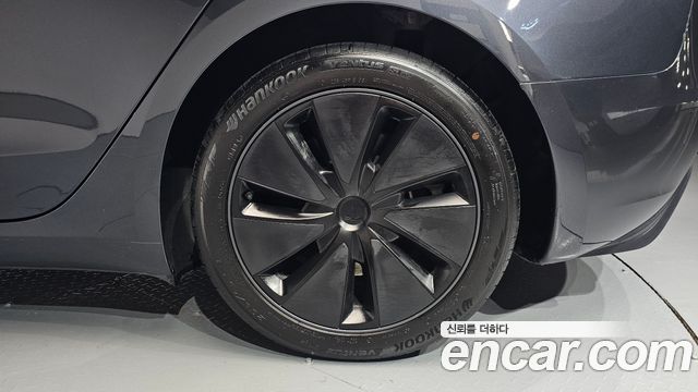 Tesla Model 3 2025 — photo 7