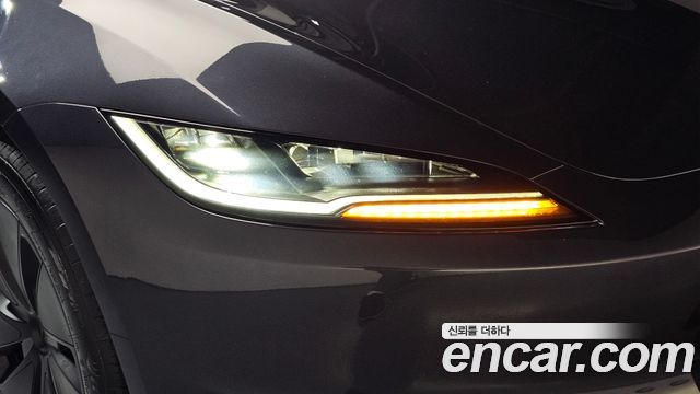 Tesla Model 3 2025 — photo 8