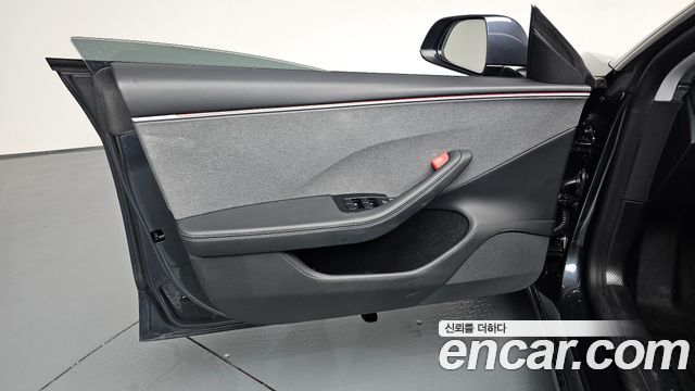Tesla Model 3 2025 — photo 14