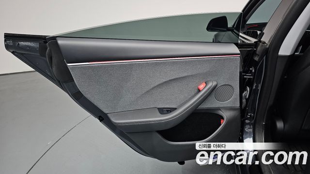 Tesla Model 3 2025 — photo 15