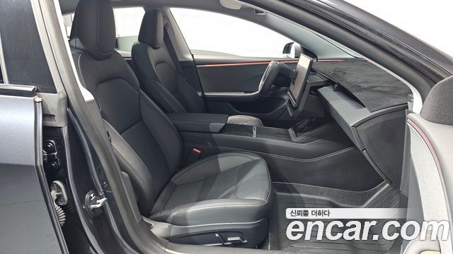 Tesla Model 3 2025 — photo 16