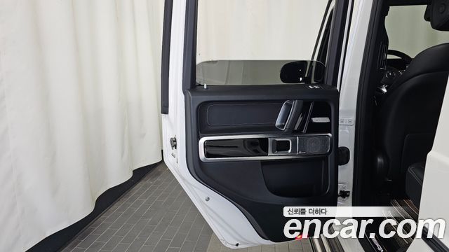 Mercedes-Benz G-Class 2021 — photo 15